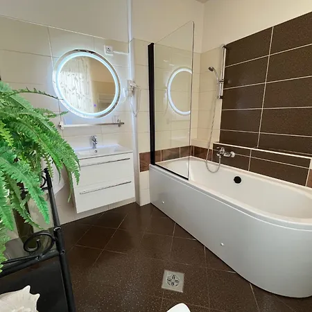 Bellavista 1 公寓 *