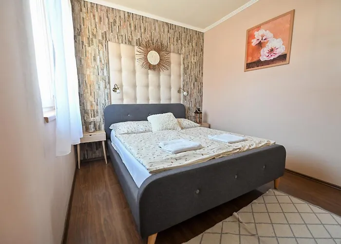 Bellavista 1 * Еґер